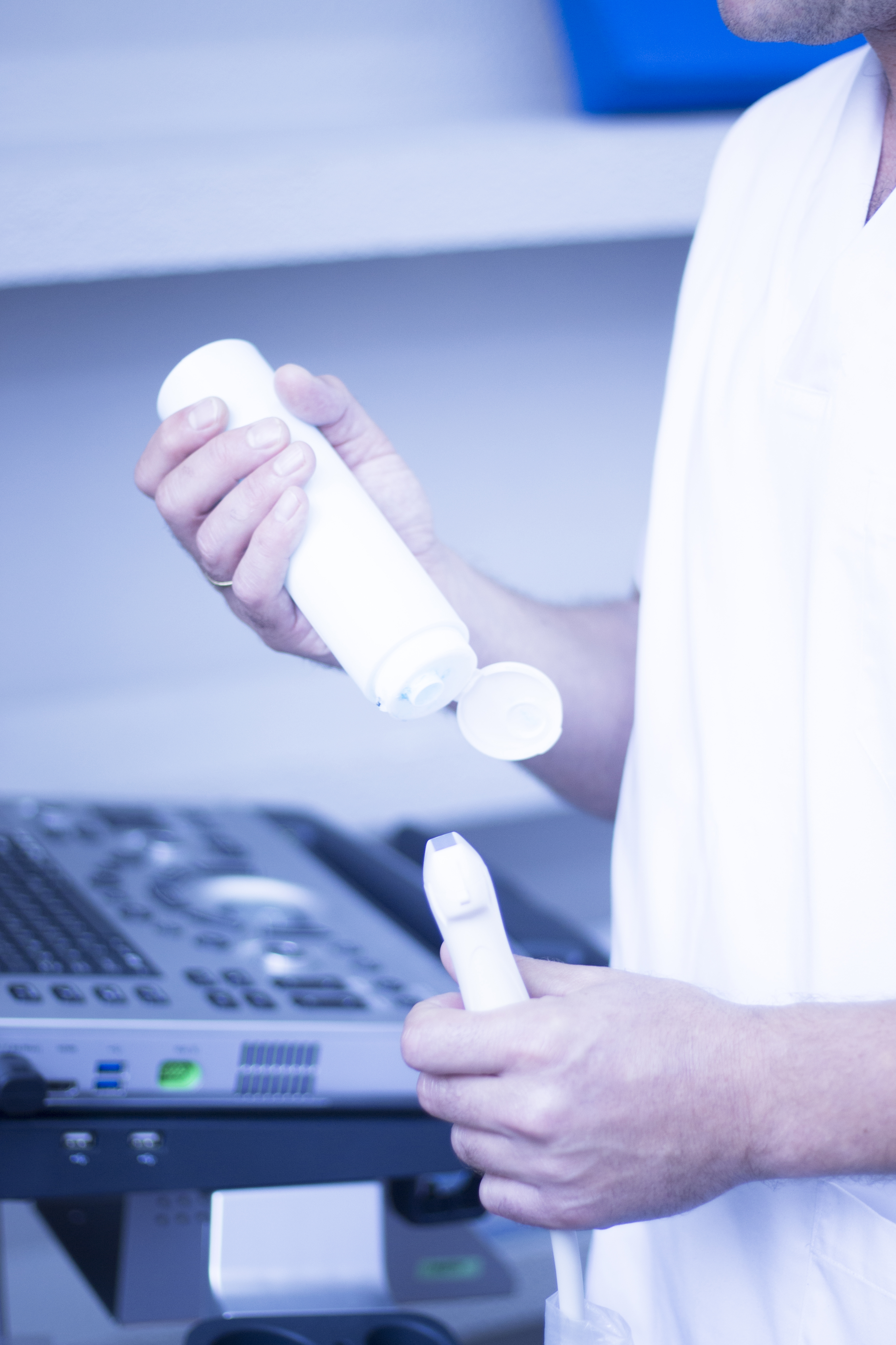 RFID witness system in IVF lab